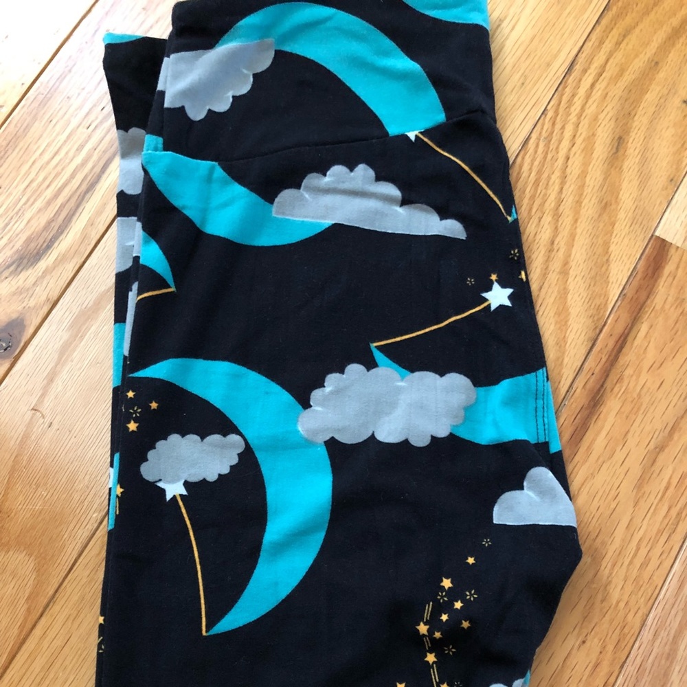 Lularoe moon leggings